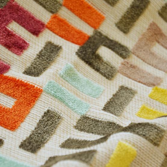 Tkanina tapicerska, dekoracyjna ze wzorem geometrycznym w stylu PRL