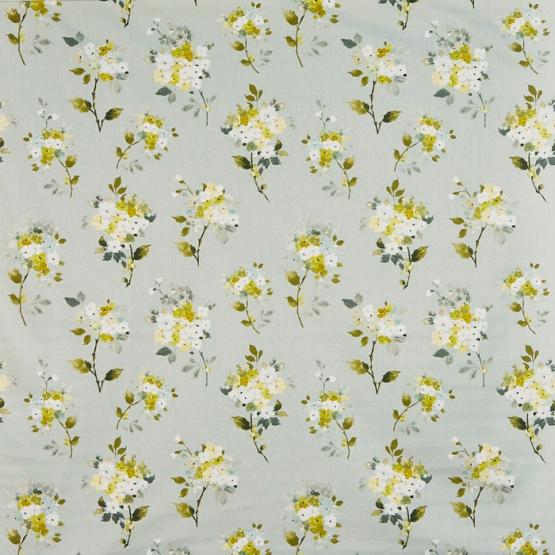 Tkanina zasłonowa w stylu angielskim-żółto błękitne kwiatki na blado błękitnym tle